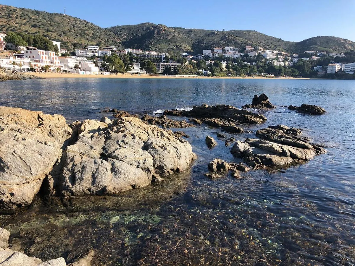 Almadrava Beach Roses Apartment
